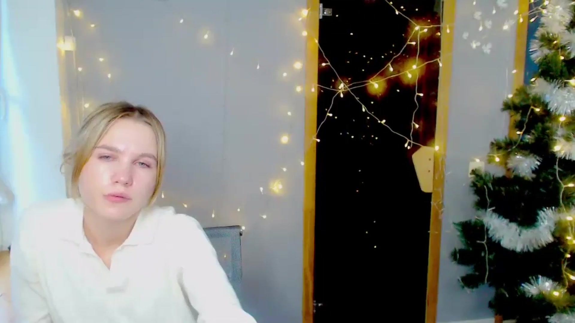 Gallery image thumbnail from Kate_Lewiss's myfreecams stream on, 01/09/2025, 11:28 image 12 of 20