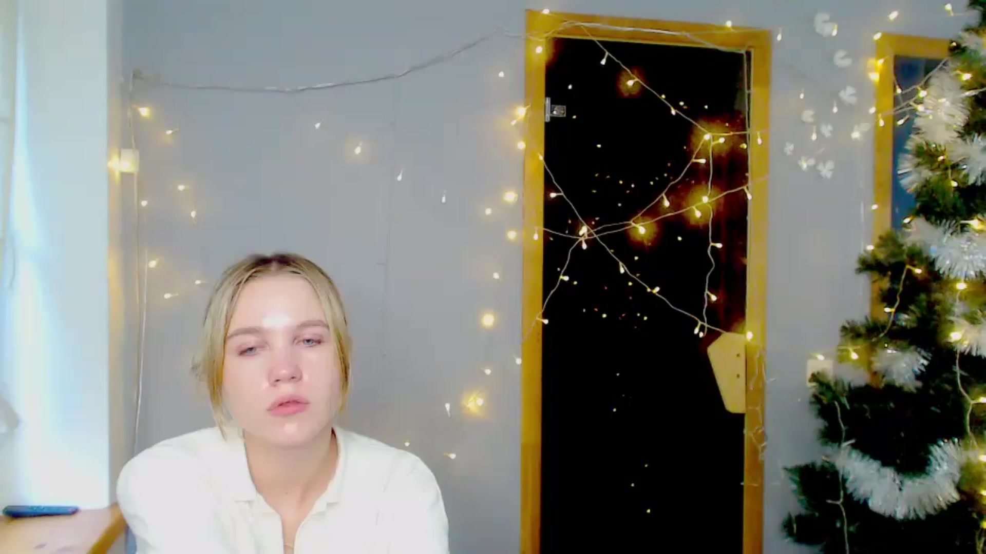 Gallery image thumbnail from Kate_Lewiss's myfreecams stream on, 01/09/2025, 11:28 image 10 of 20