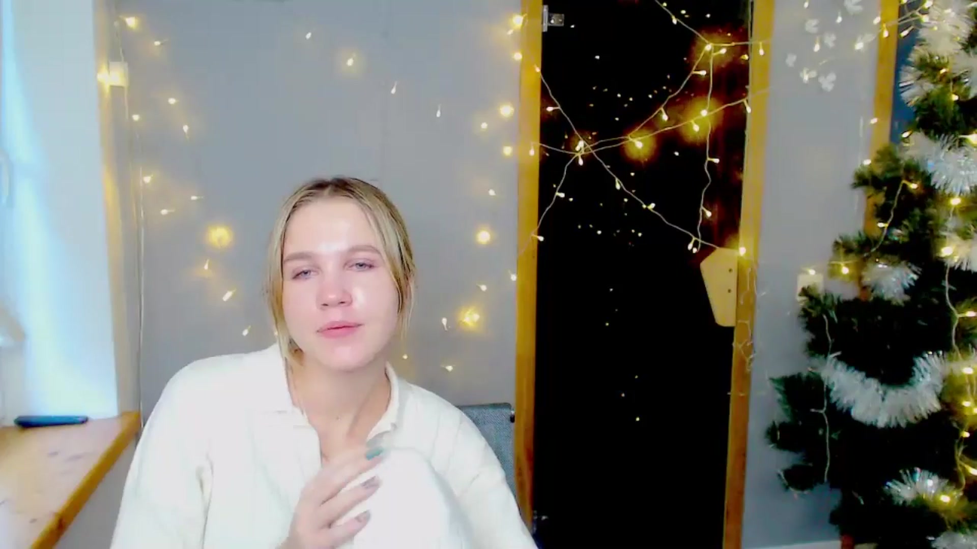 Gallery image thumbnail from Kate_Lewiss's myfreecams stream on, 01/09/2025, 12:02 image 9 of 20
