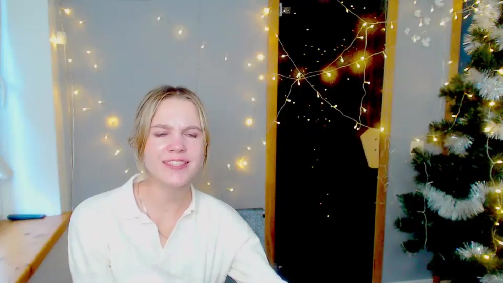 Gallery image thumbnail from Kate_Lewiss's myfreecams stream on, 01/09/2025, 12:02 image 6 of 20