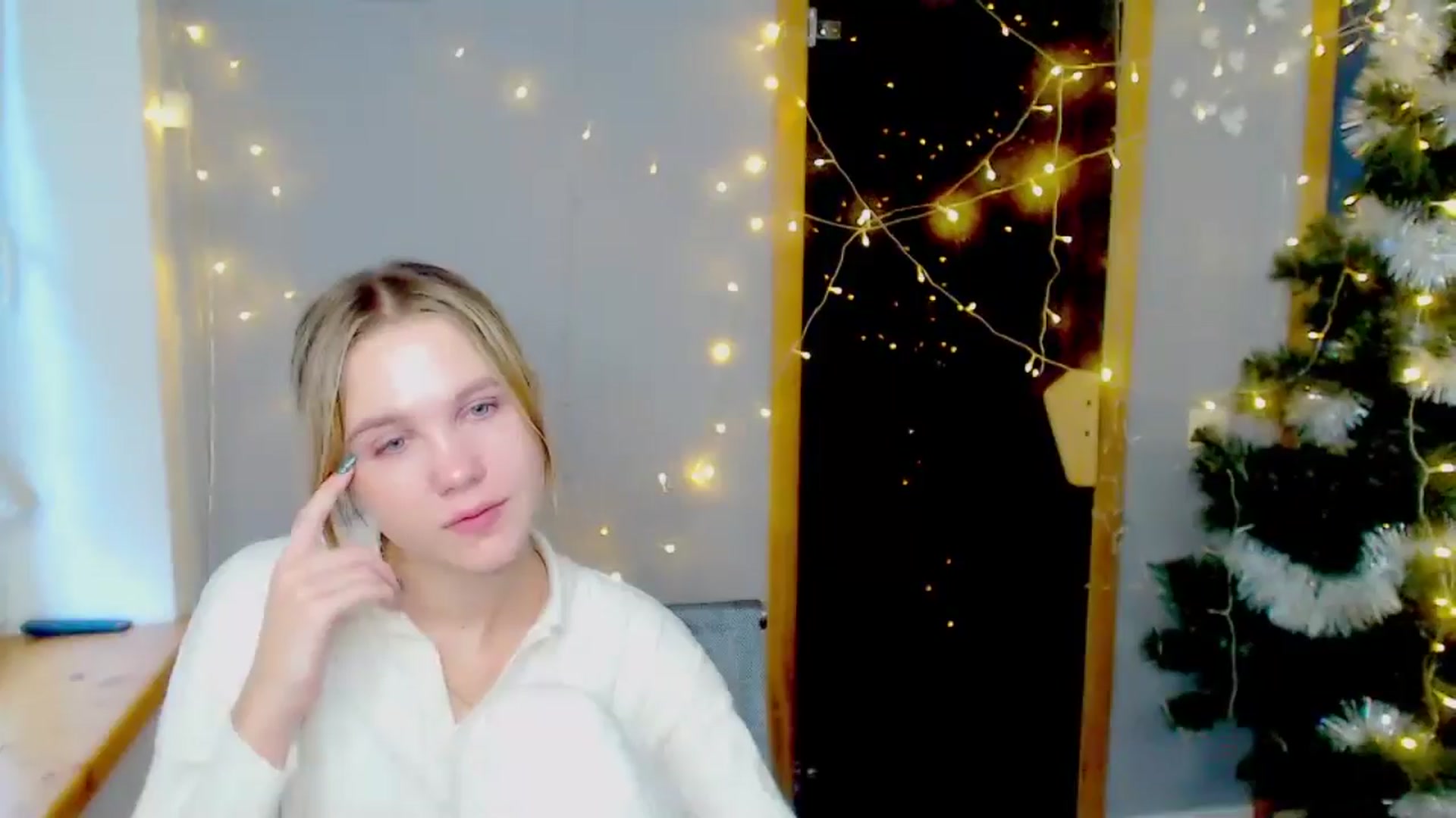 Gallery image thumbnail from Kate_Lewiss's myfreecams stream on, 01/09/2025, 12:02 image 7 of 20