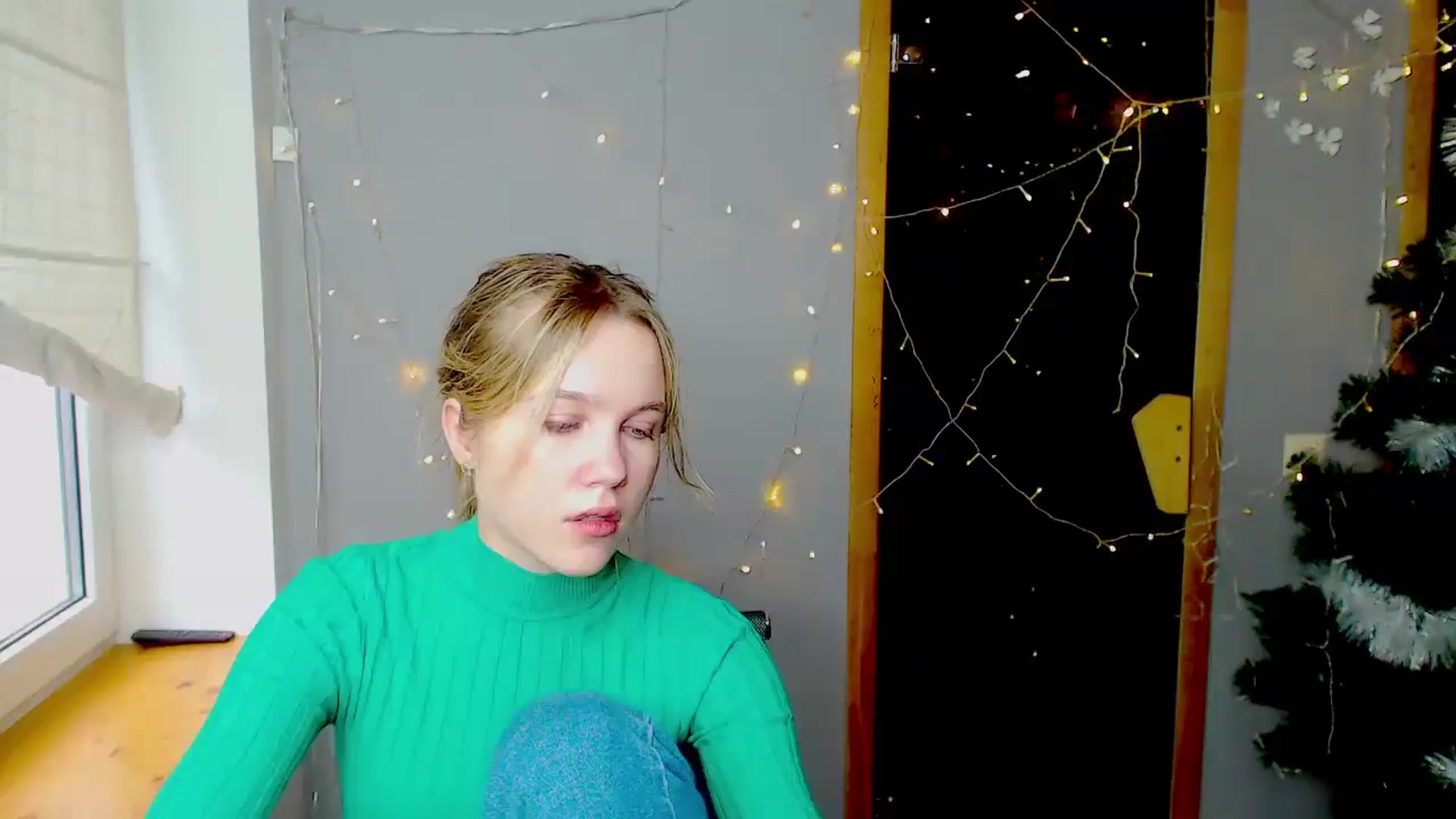 Gallery image thumbnail from Kate_Lewiss's myfreecams stream on, 01/10/2025, 09:47 image 8 of 20