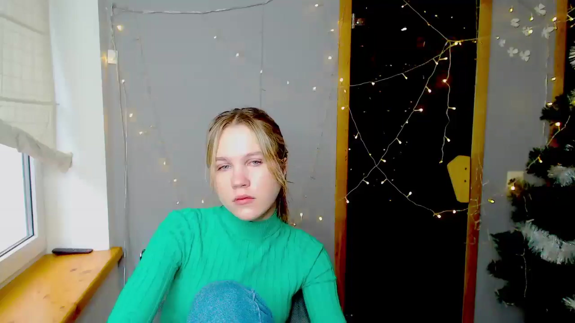 Gallery image thumbnail from Kate_Lewiss's myfreecams stream on, 01/10/2025, 09:47 image 18 of 20