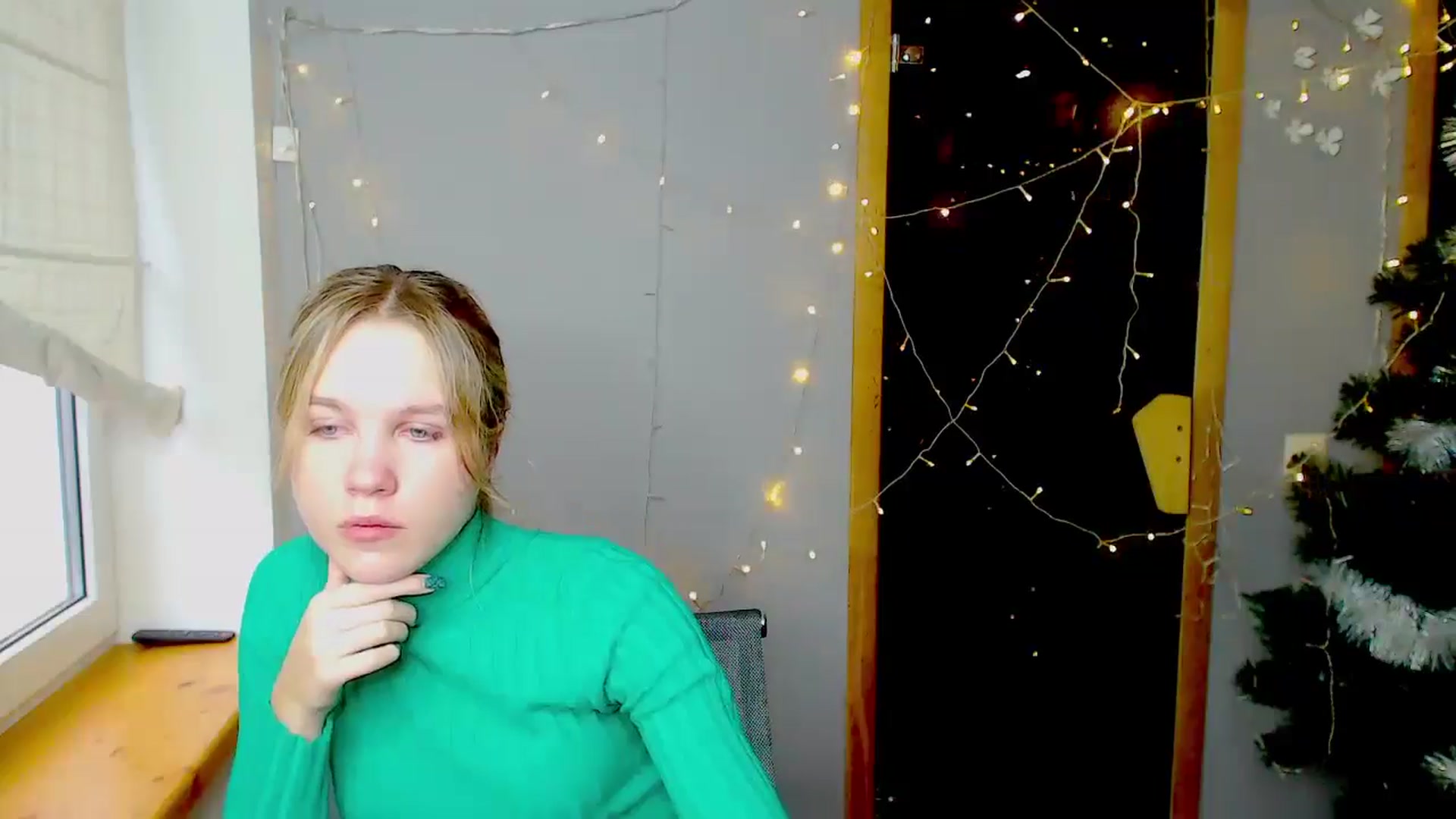 Gallery image thumbnail from Kate_Lewiss's myfreecams stream on, 01/10/2025, 11:53 image 6 of 20