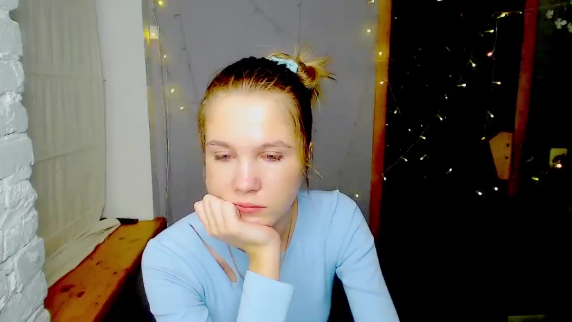 Gallery image thumbnail from Kate_Lewiss's myfreecams stream on, 01/11/2025, 15:25 image 12 of 20