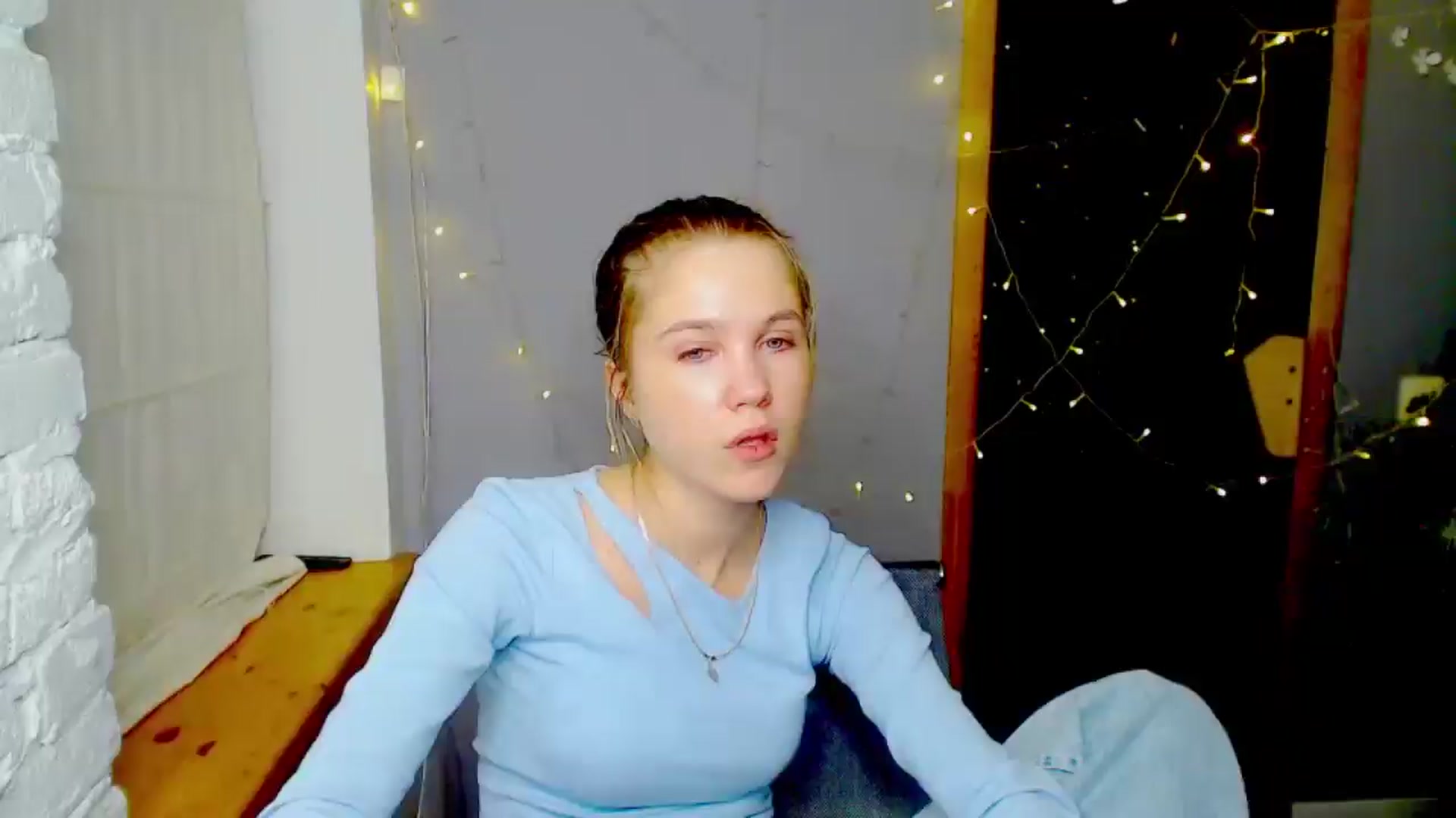 Gallery image thumbnail from Kate_Lewiss's myfreecams stream on, 01/11/2025, 15:25 image 9 of 20