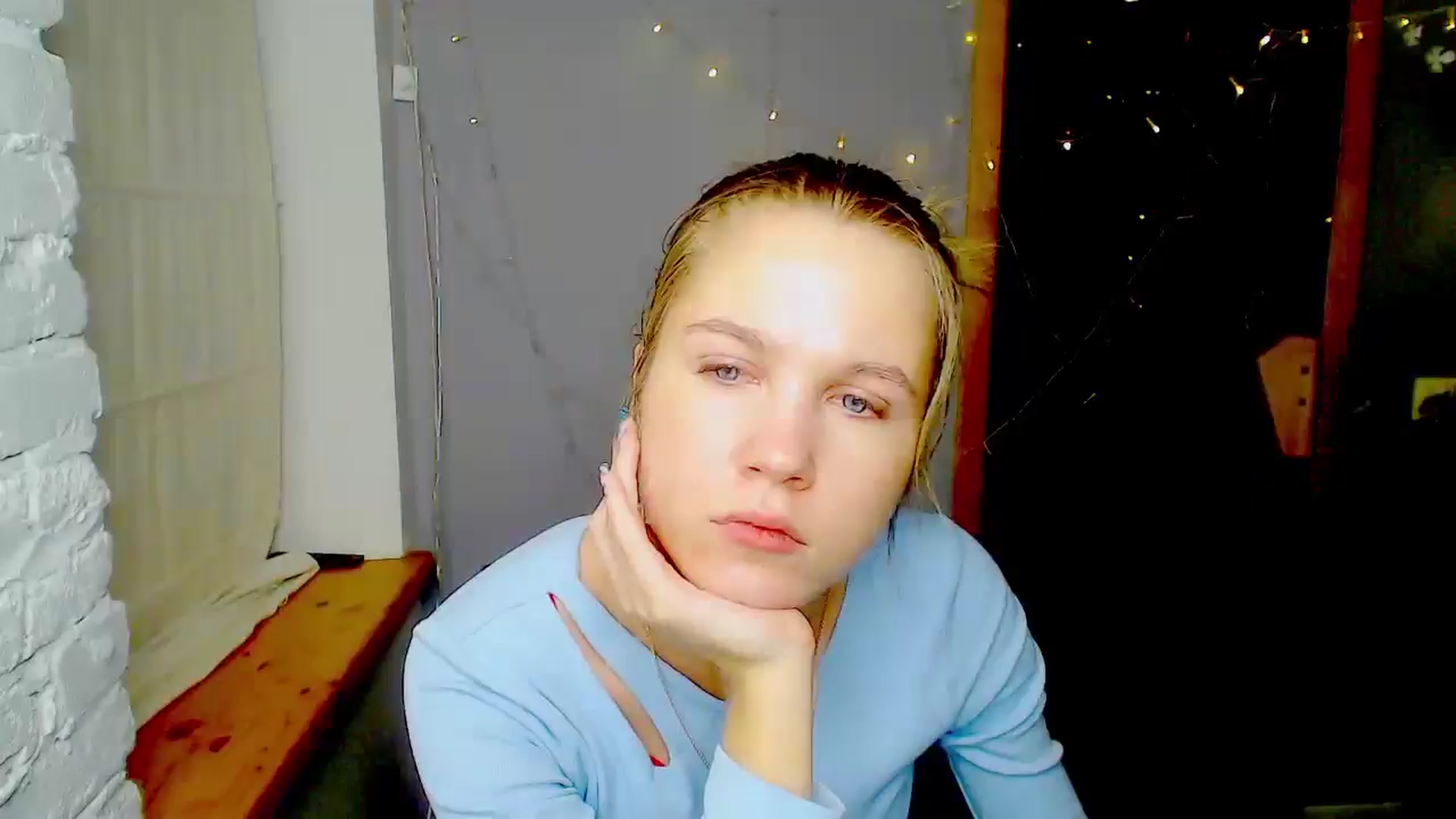 Gallery image thumbnail from Kate_Lewiss's myfreecams stream on, 01/11/2025, 15:25 image 14 of 20