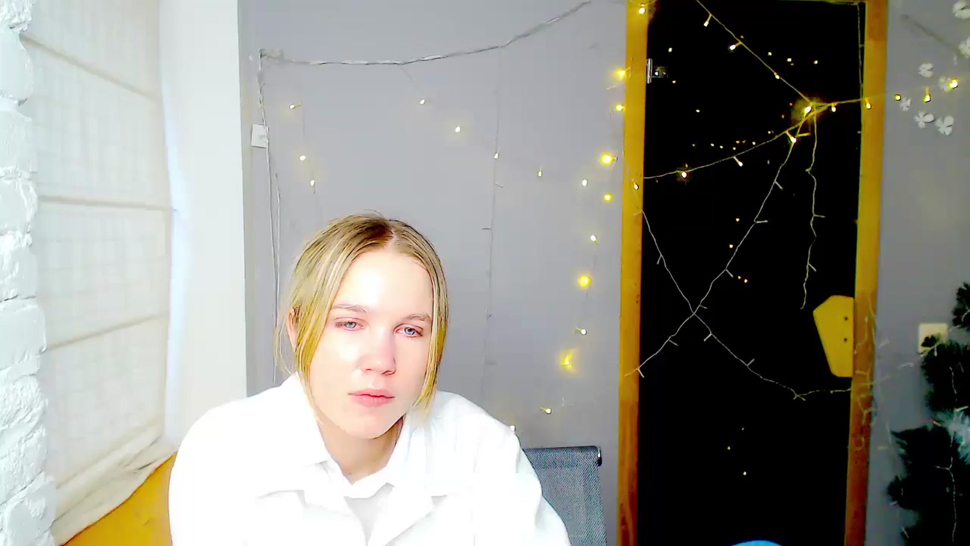 Gallery image thumbnail from Kate_Lewiss's myfreecams stream on, 01/13/2025, 12:11 image 5 of 20