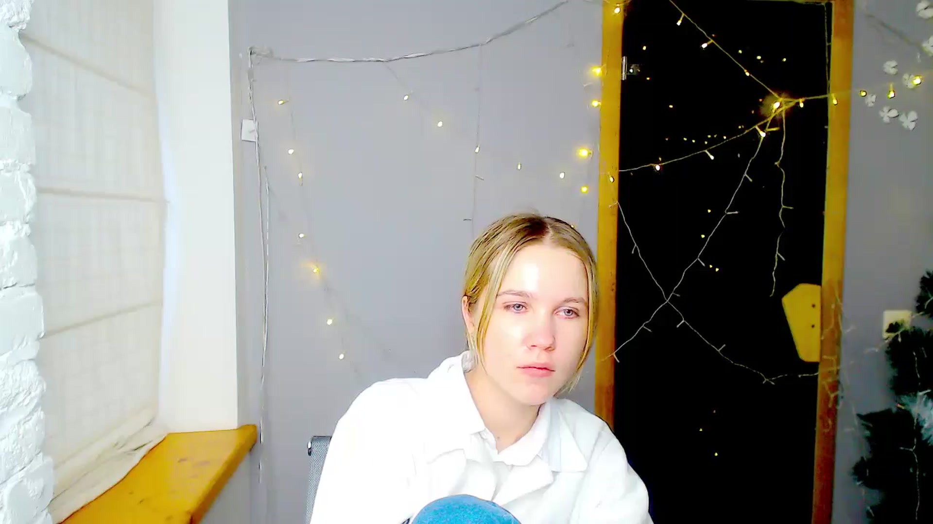 Gallery image thumbnail from Kate_Lewiss's myfreecams stream on, 01/13/2025, 12:11 image 11 of 20