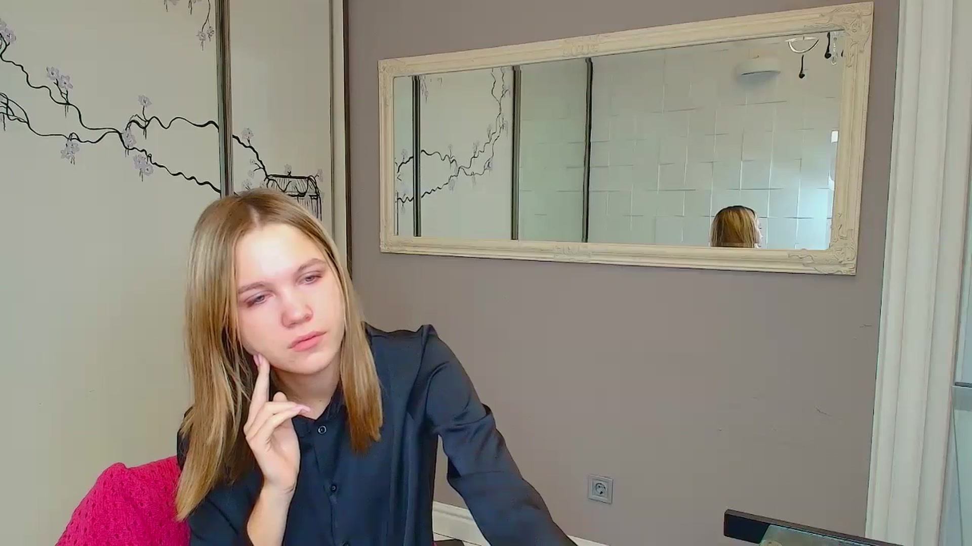 Gallery image thumbnail from Kate_Lewiss's myfreecams stream on, 01/16/2025, 12:04 image 19 of 20