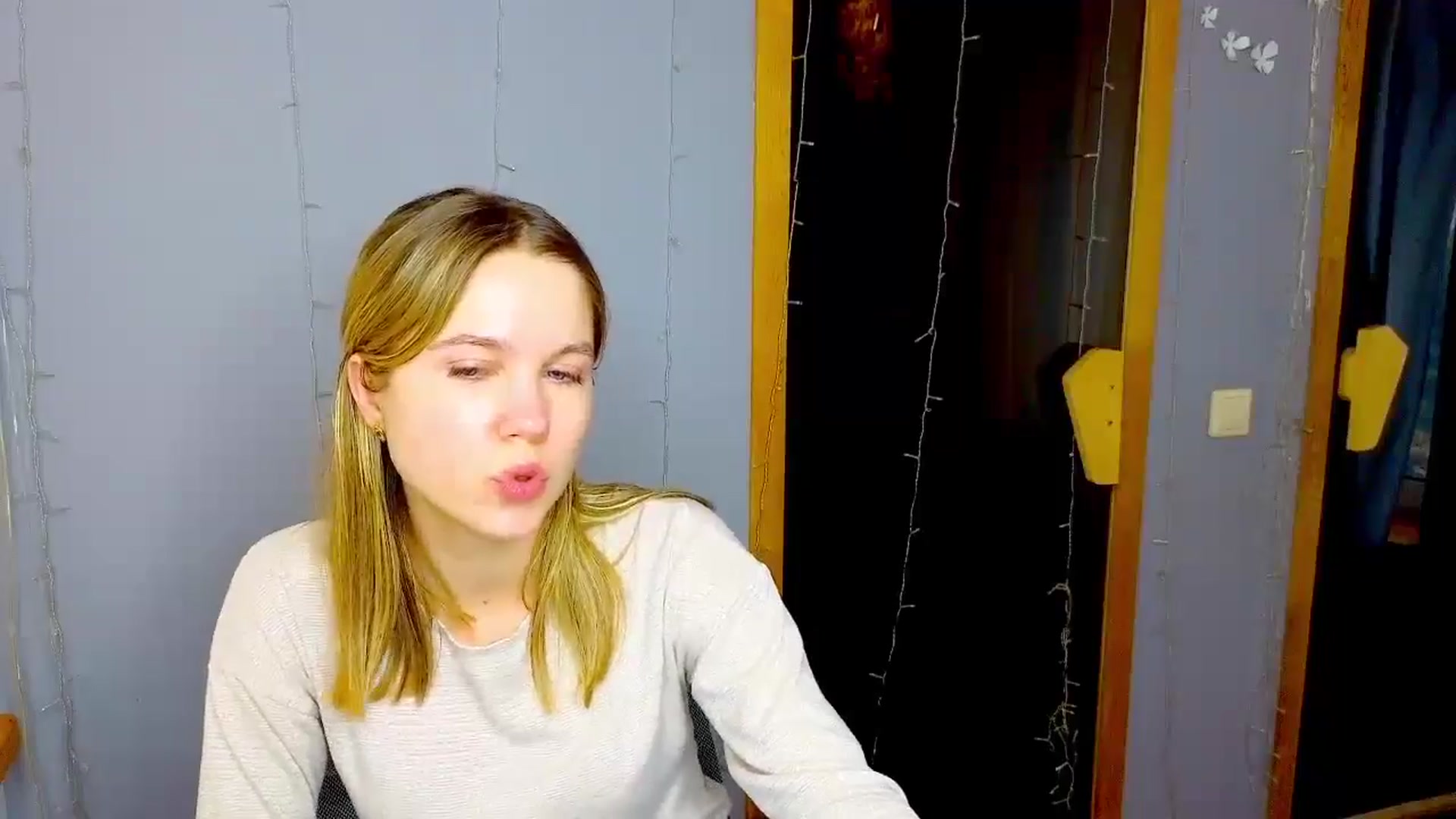 Gallery image thumbnail from Kate_Lewiss's myfreecams stream on, 01/24/2025, 11:53 image 16 of 20