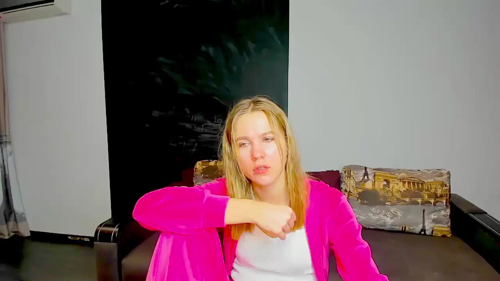 Gallery image thumbnail from Kate_Lewiss's myfreecams stream on, 01/29/2025, 08:42 image 3 of 20