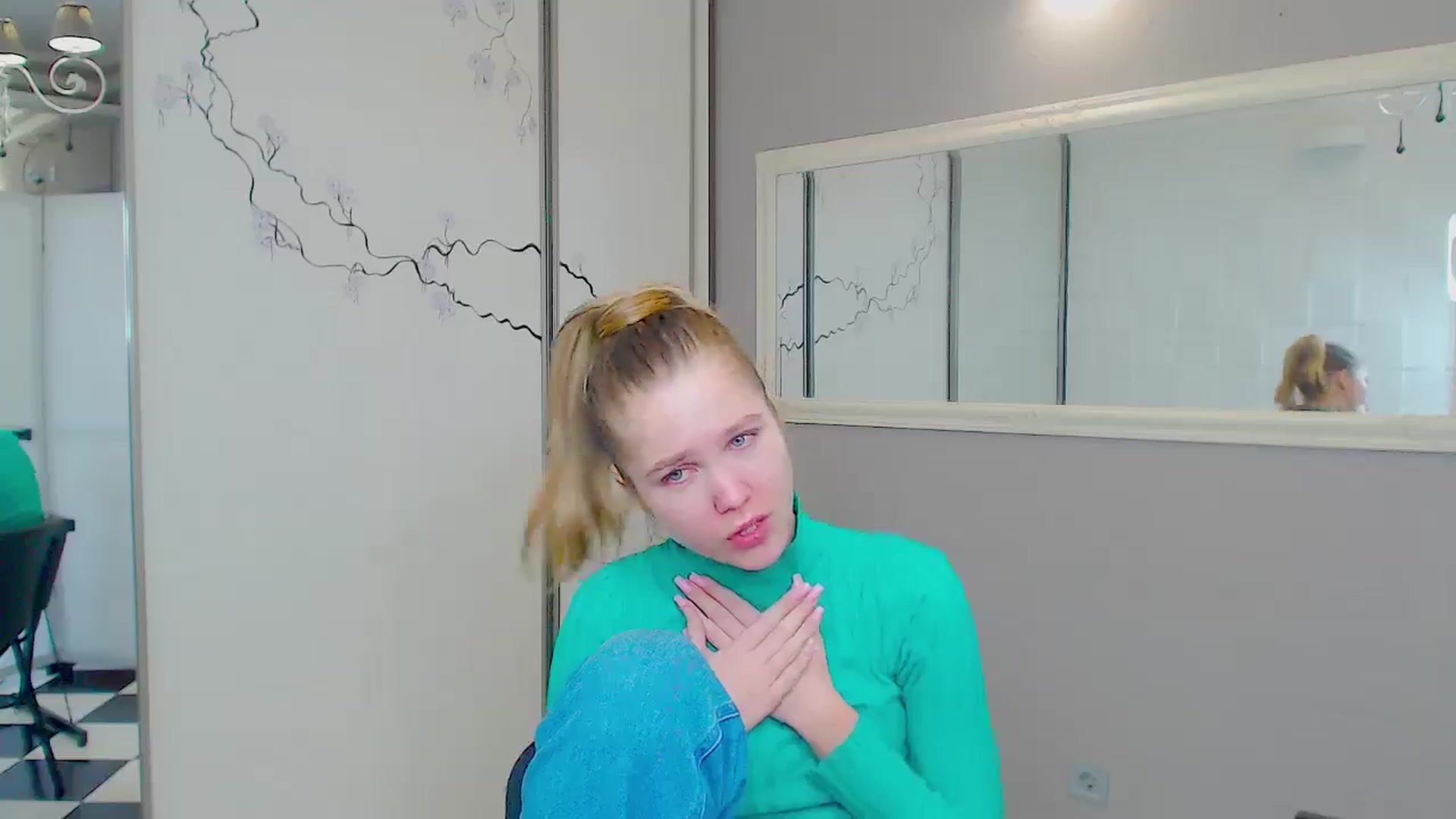 Gallery image thumbnail from Kate_Lewiss's myfreecams stream on, 01/30/2025, 10:37 image 6 of 20