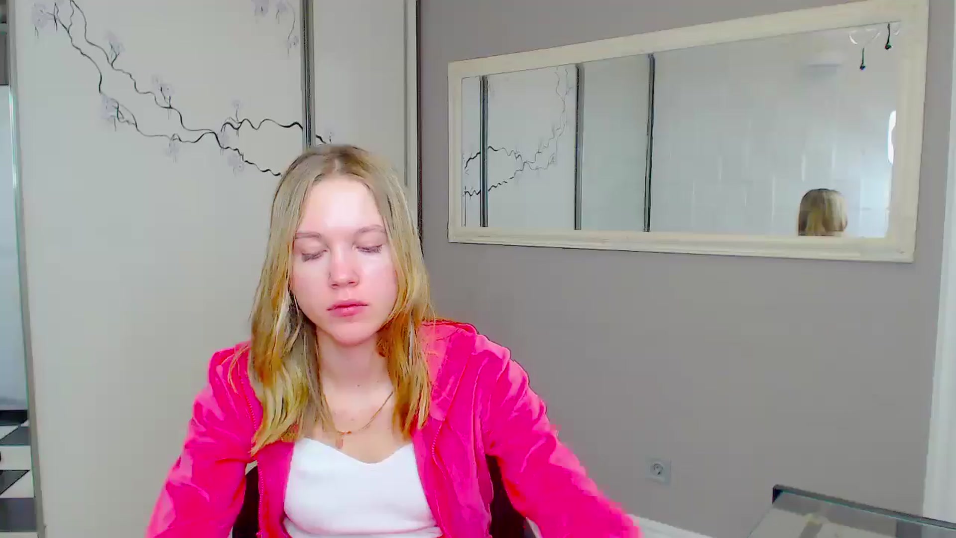 Gallery image thumbnail from Kate_Lewiss's myfreecams stream on, 02/06/2025, 10:33 image 9 of 20