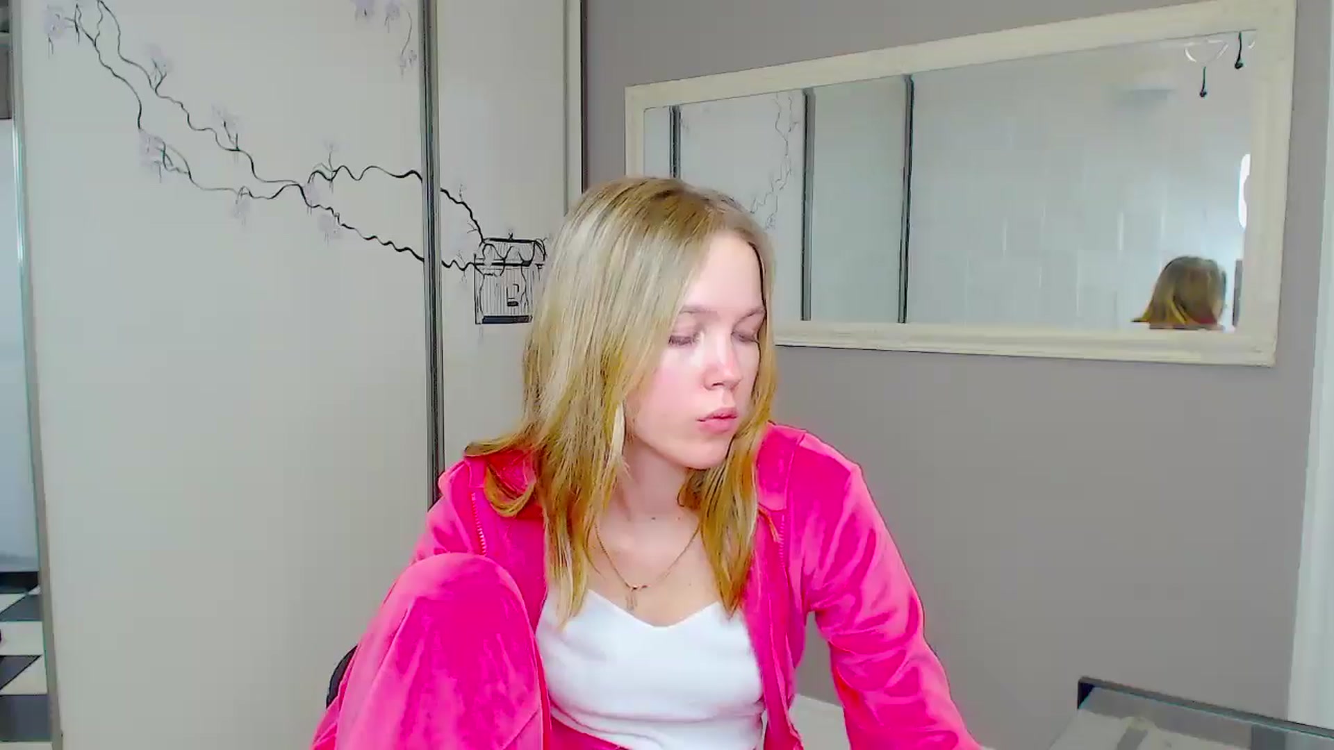 Gallery image thumbnail from Kate_Lewiss's myfreecams stream on, 02/06/2025, 10:33 image 20 of 20