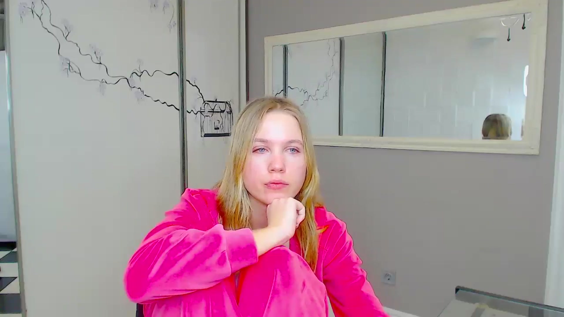 Gallery image thumbnail from Kate_Lewiss's myfreecams stream on, 02/06/2025, 10:33 image 5 of 20