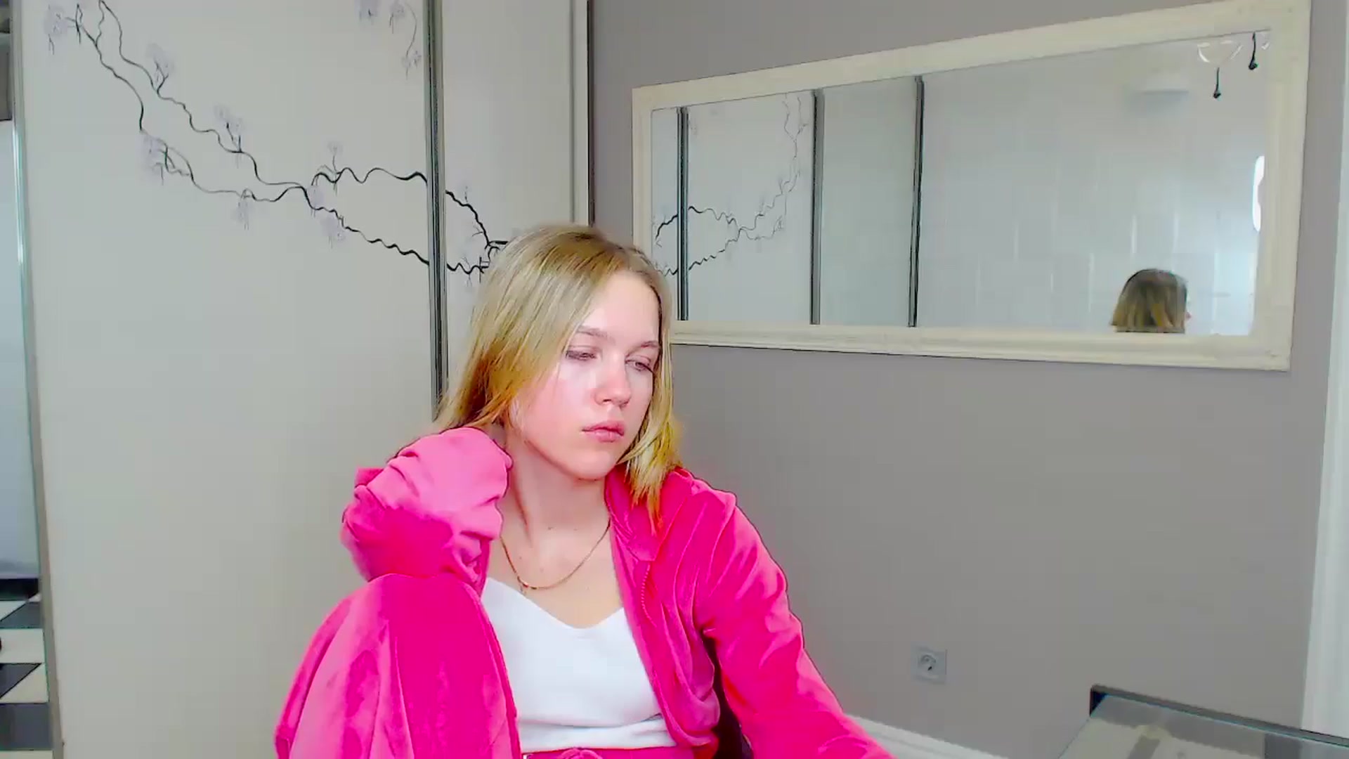 Gallery image thumbnail from Kate_Lewiss's myfreecams stream on, 02/06/2025, 10:33 image 12 of 20