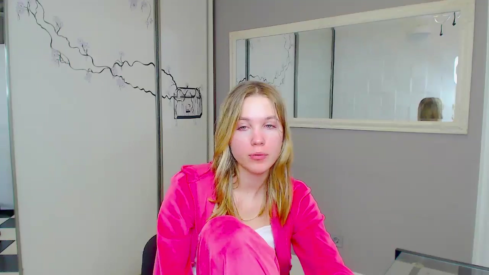 Gallery image thumbnail from Kate_Lewiss's myfreecams stream on, 02/06/2025, 12:03 image 5 of 20