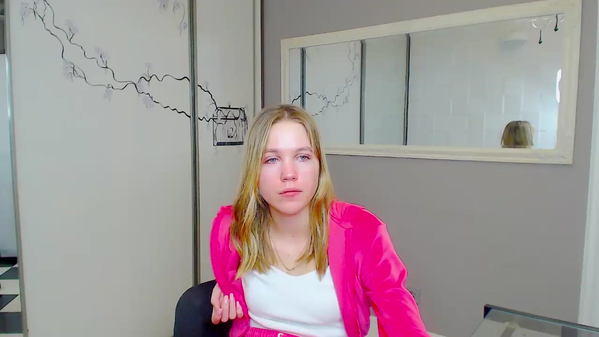 Gallery image thumbnail from Kate_Lewiss's myfreecams stream on, 02/06/2025, 12:03 image 14 of 20