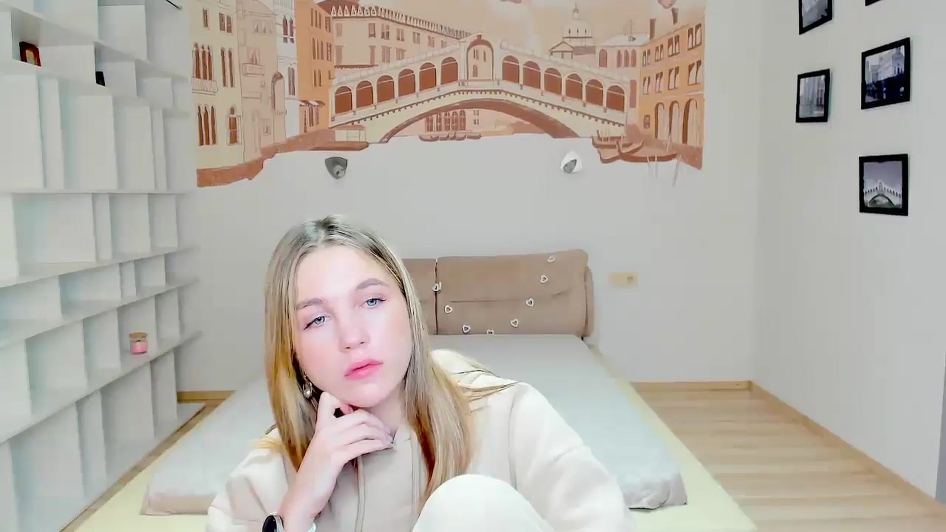 Gallery image thumbnail from Kate_Lewiss's myfreecams stream on, 02/18/2025, 12:03 image 14 of 20