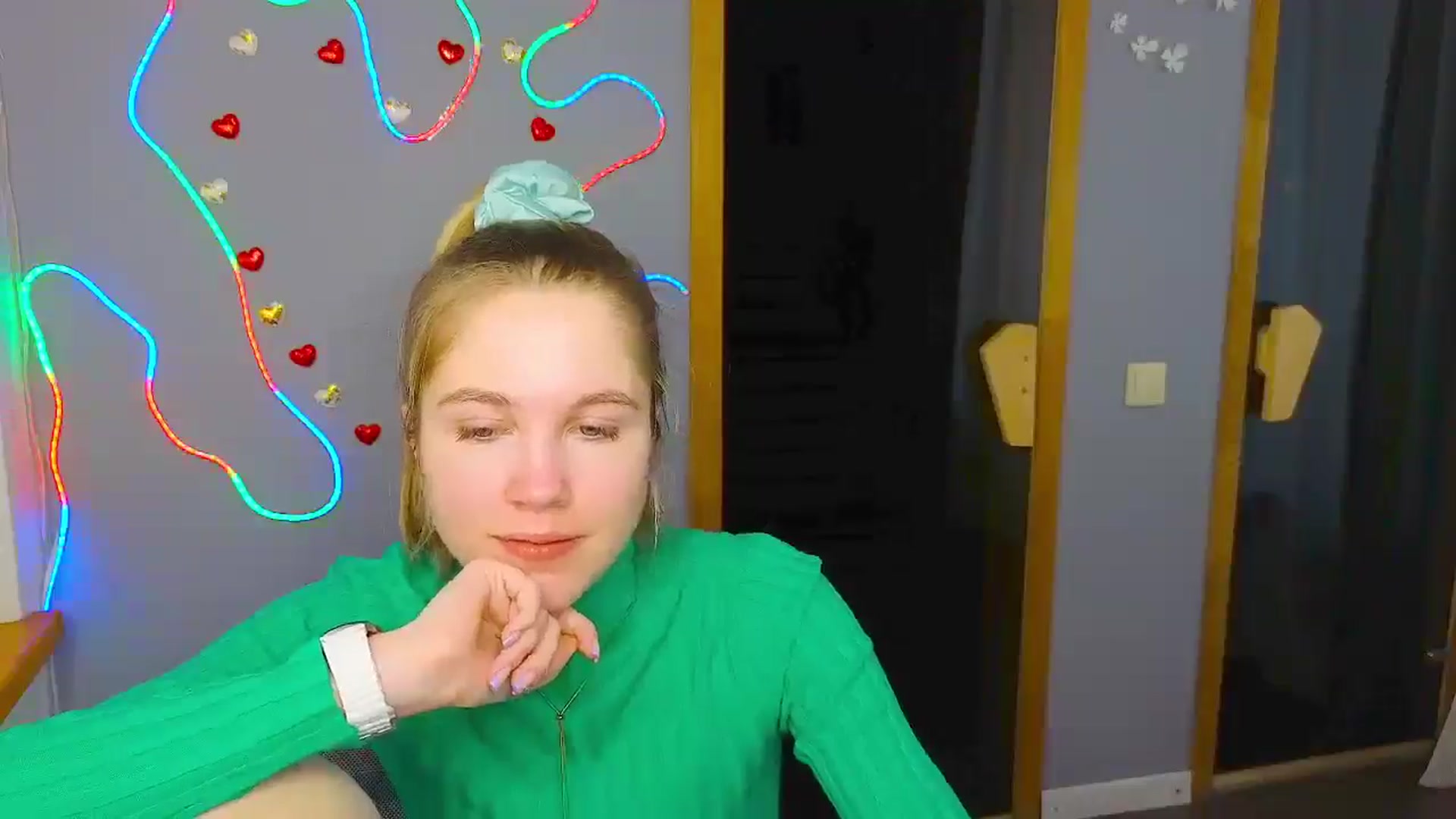 Gallery image thumbnail from Kate_Lewiss's myfreecams stream on, 02/23/2025, 10:38 image 11 of 20