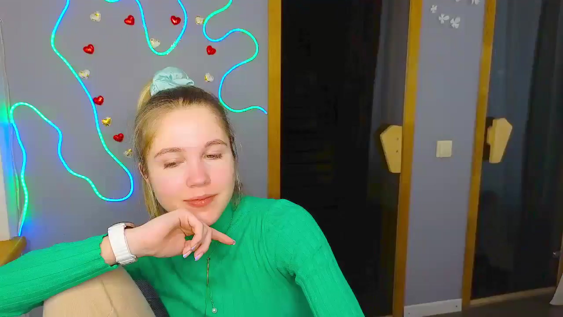 Gallery image thumbnail from Kate_Lewiss's myfreecams stream on, 02/23/2025, 10:38 image 15 of 20