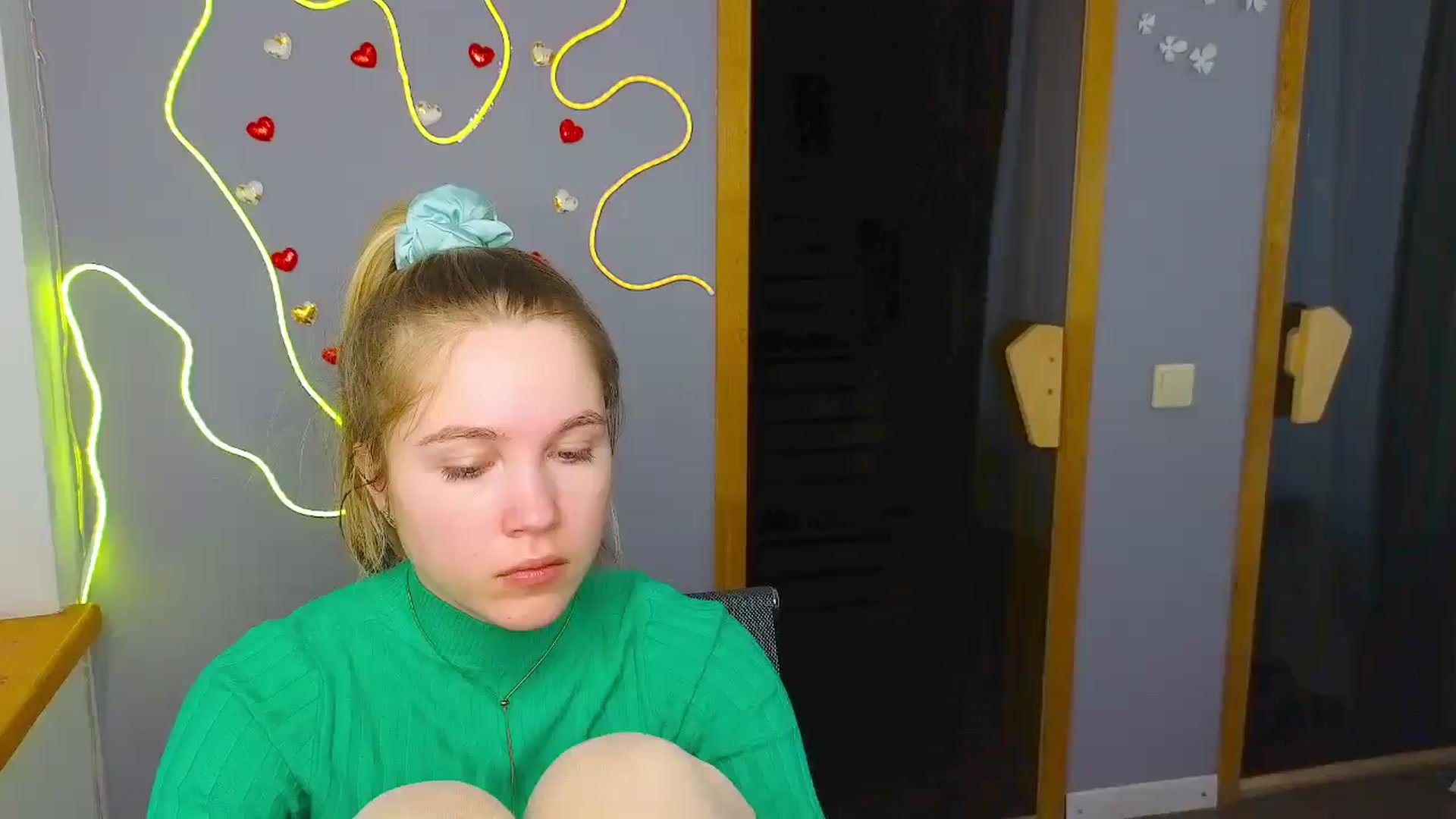 Gallery image thumbnail from Kate_Lewiss's myfreecams stream on, 02/23/2025, 11:07 image 16 of 20