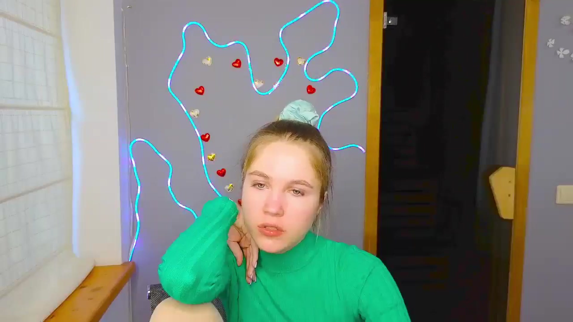 Gallery image thumbnail from Kate_Lewiss's myfreecams stream on, 02/23/2025, 12:01 image 9 of 20