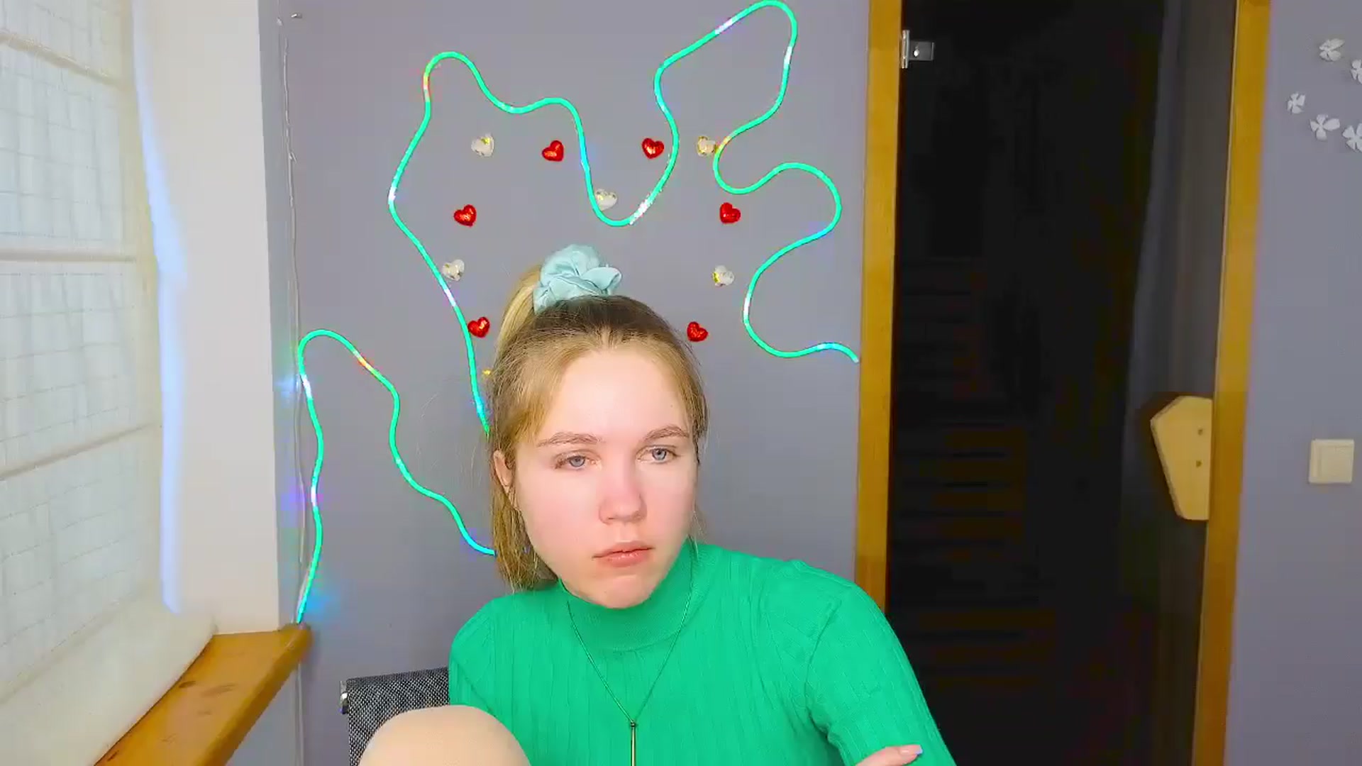 Gallery image thumbnail from Kate_Lewiss's myfreecams stream on, 02/23/2025, 12:01 image 15 of 20