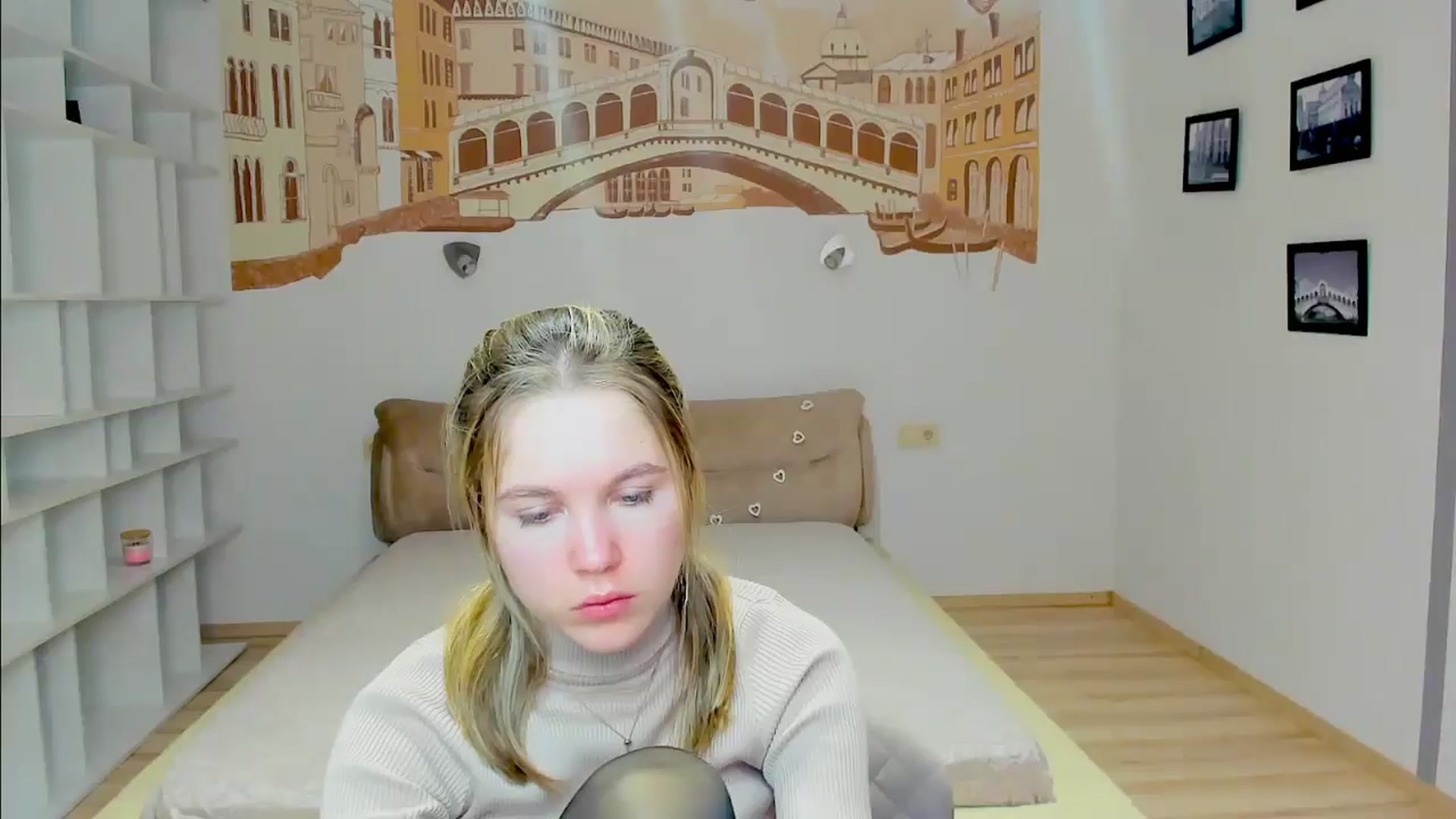 Gallery image thumbnail from Kate_Lewiss's myfreecams stream on, 02/24/2025, 12:02 image 20 of 20