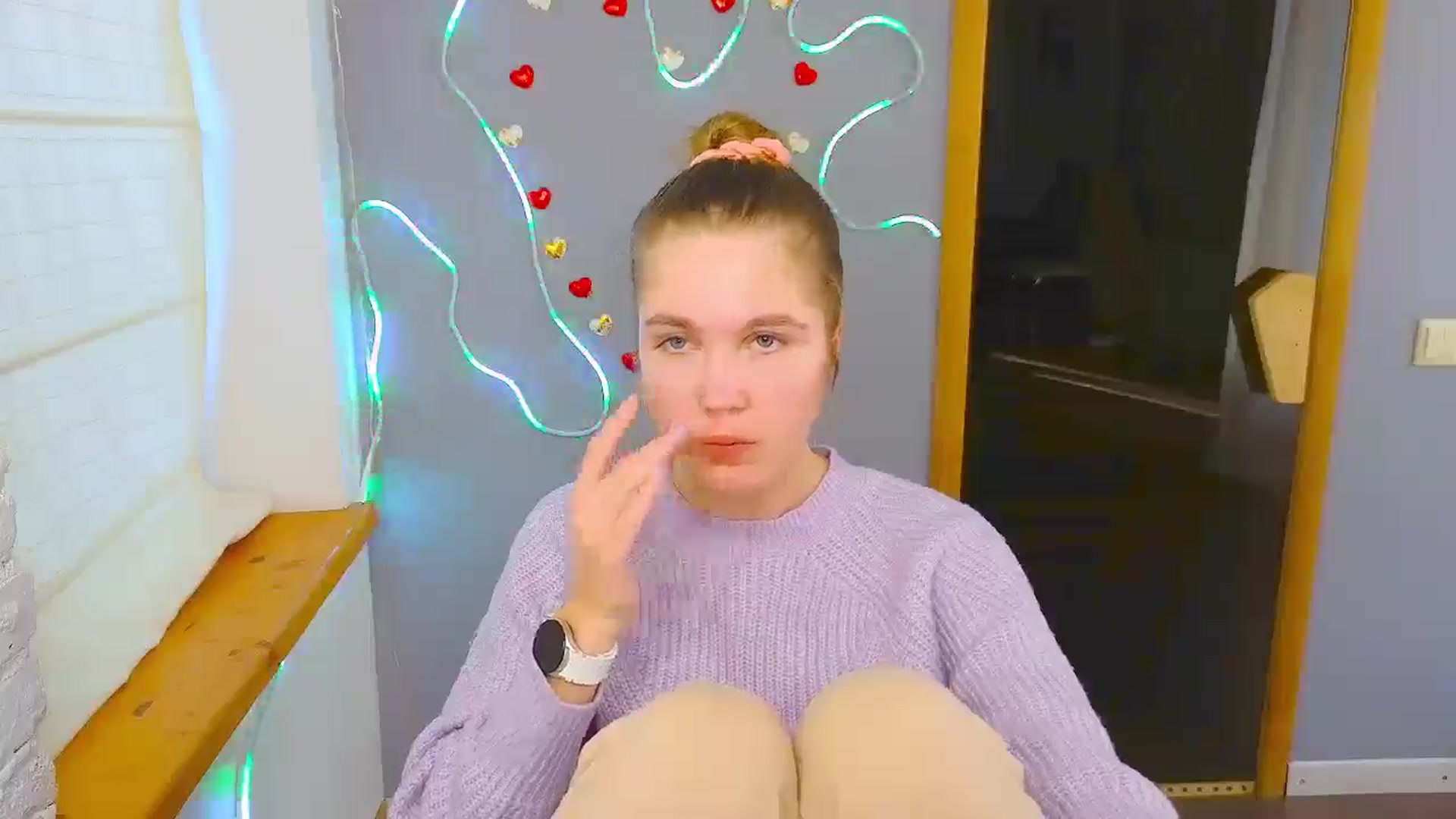Gallery image thumbnail from Kate_Lewiss's myfreecams stream on, 02/25/2025, 09:22 image 18 of 20
