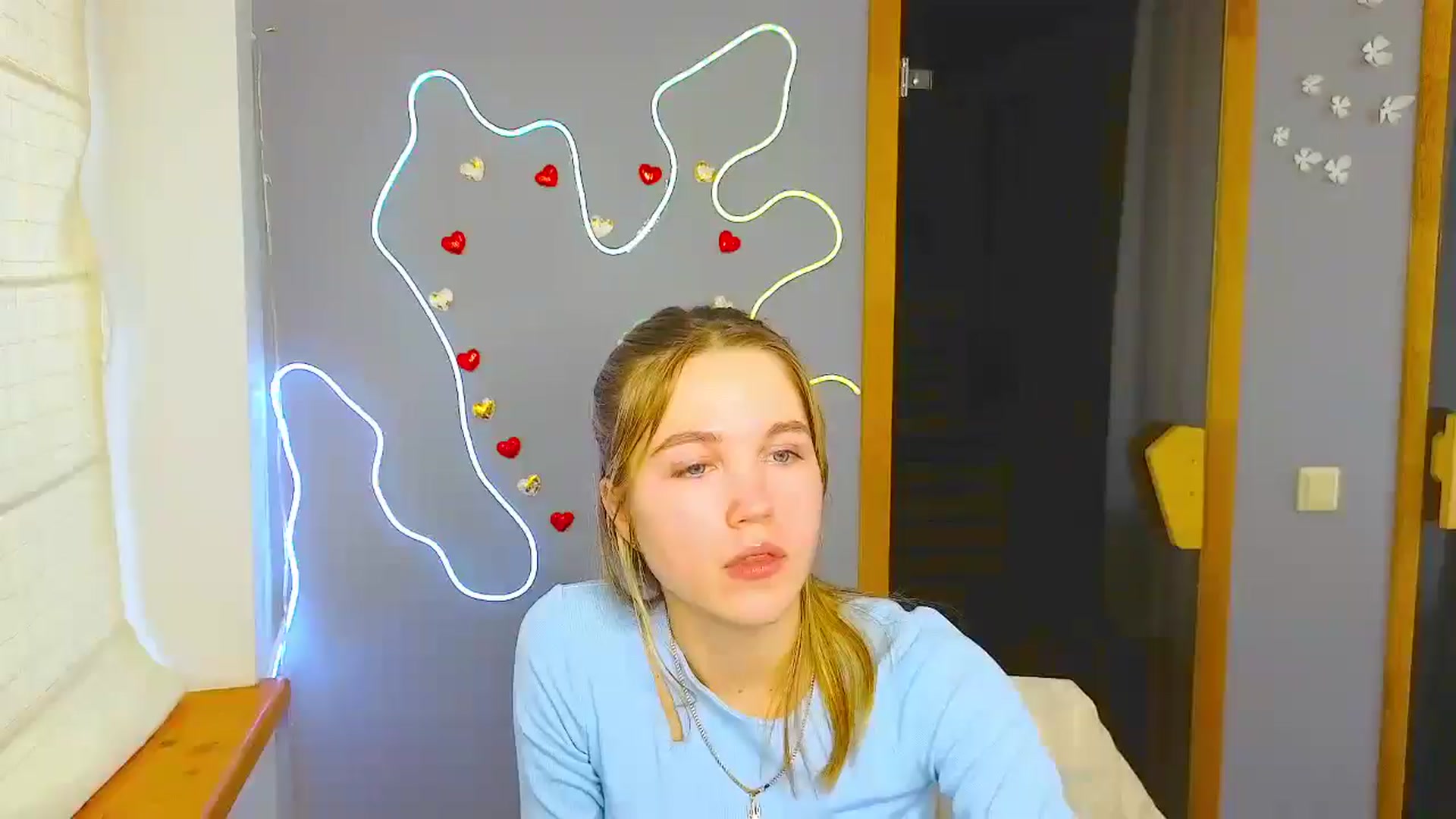 Gallery image thumbnail from Kate_Lewiss's myfreecams stream on, 02/27/2025, 11:30 image 19 of 20