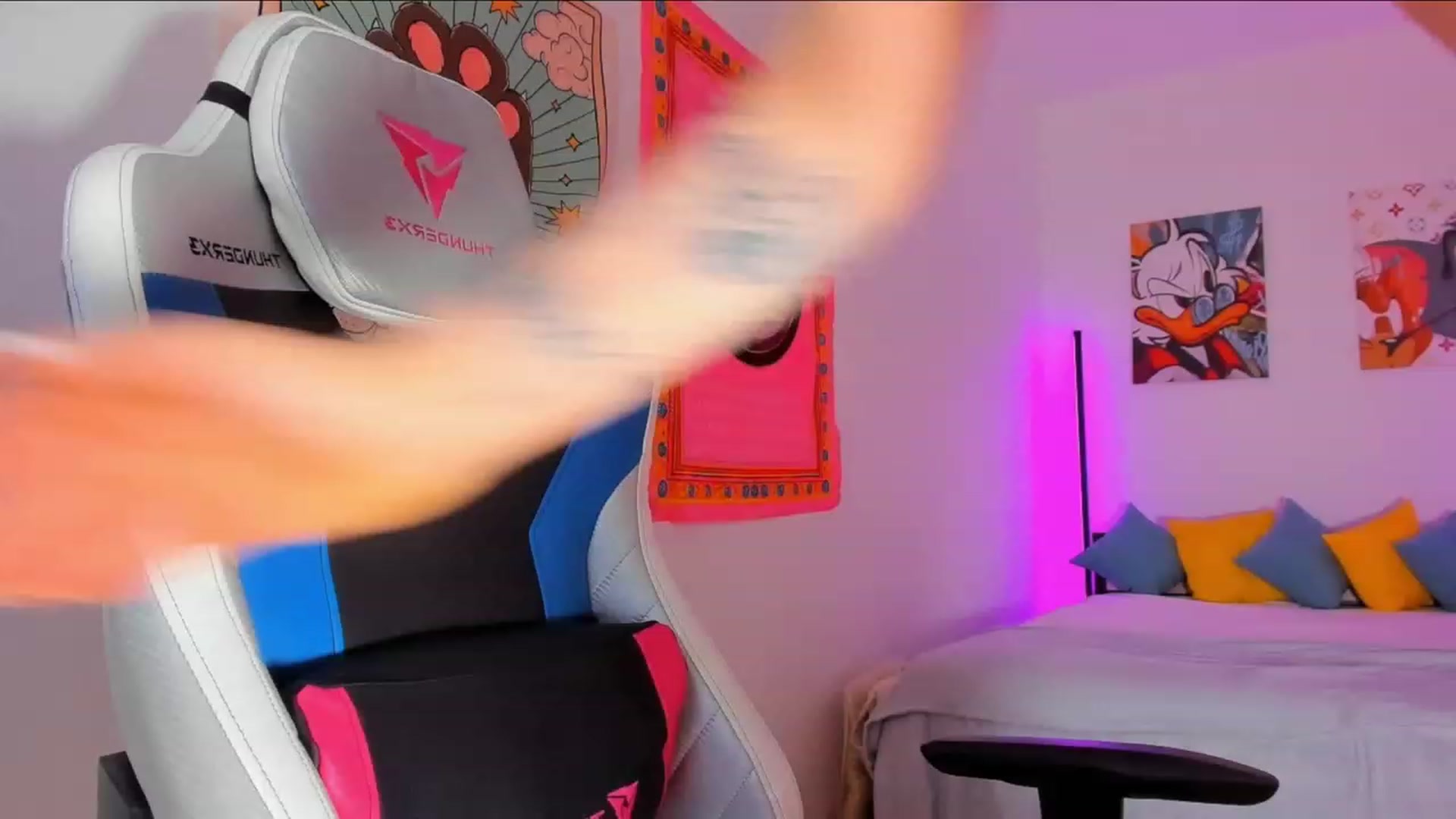 Gallery image thumbnail from Kate_Young's myfreecams stream on, 06/01/2023, 11:23 image 6 of 20
