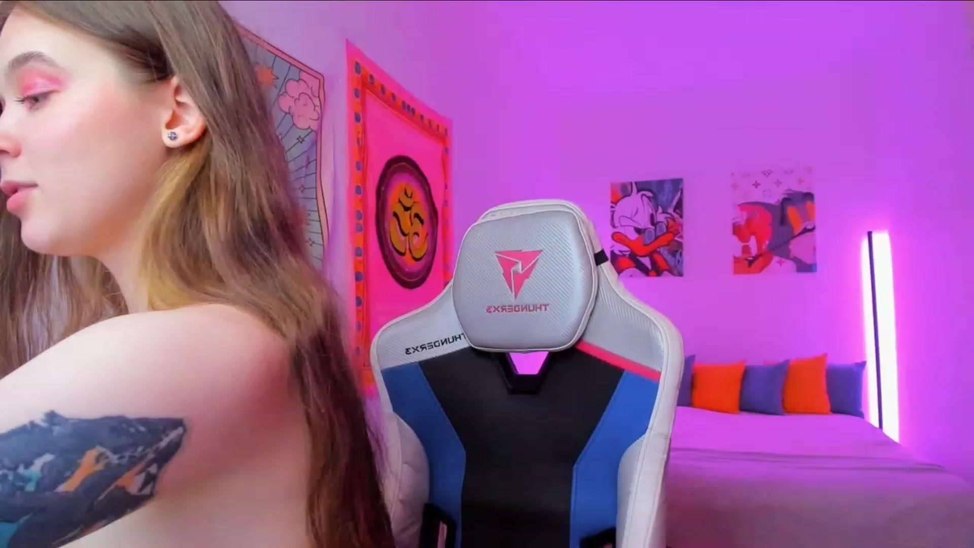 Gallery image thumbnail from Kate_Young's myfreecams stream on, 06/09/2023, 07:19 image 1 of 20