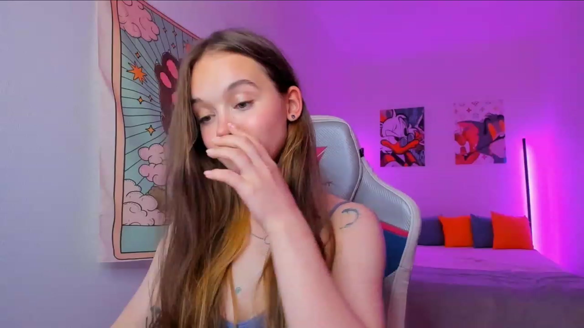 Gallery image thumbnail from Kate_Young's myfreecams stream on, 06/17/2023, 07:45 image 19 of 20