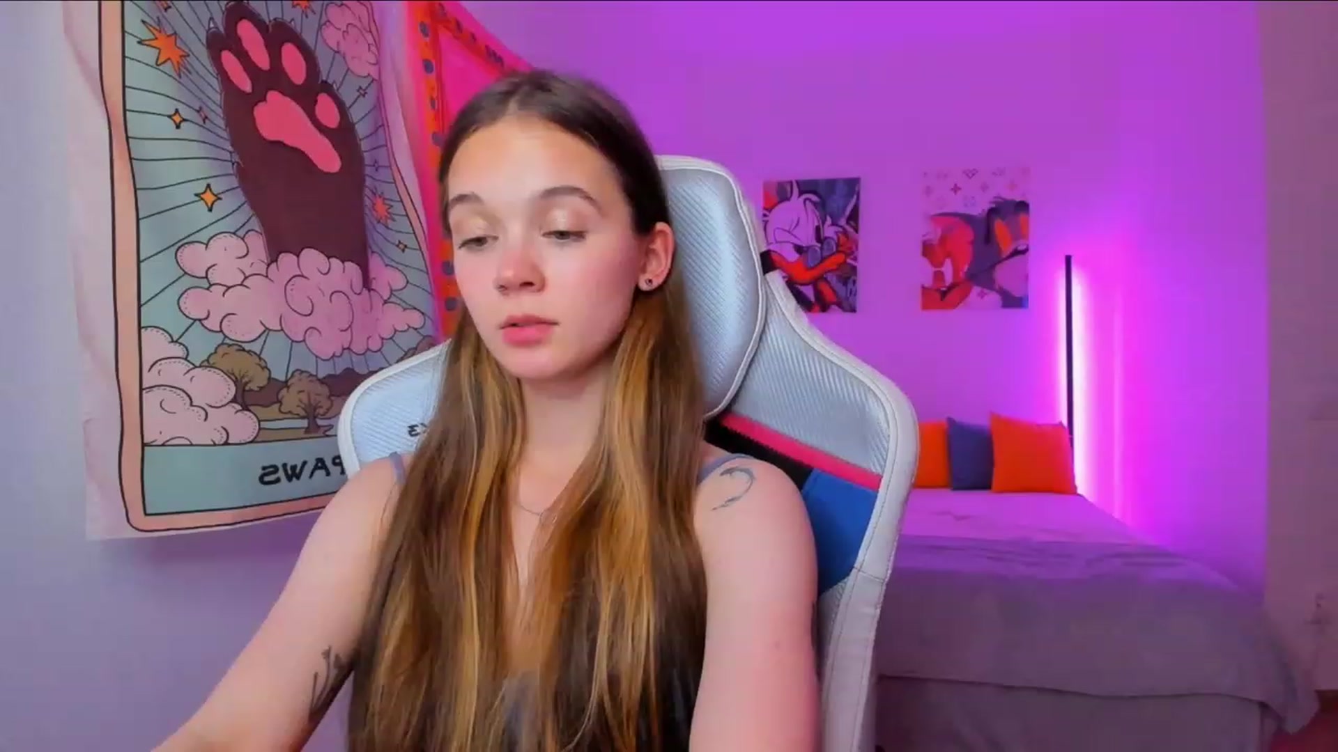 Gallery image thumbnail from Kate_Young's myfreecams stream on, 06/17/2023, 07:45 image 20 of 20