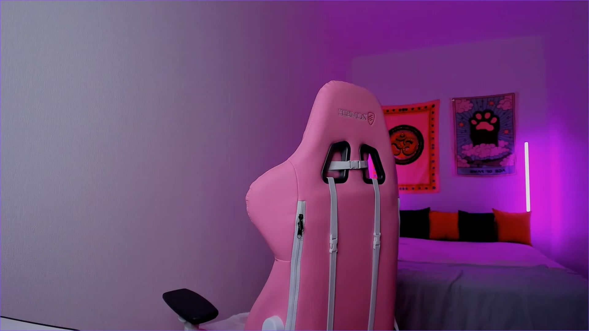 Gallery image thumbnail from Kate_Young's myfreecams stream on, 07/30/2023, 08:44 image 19 of 20