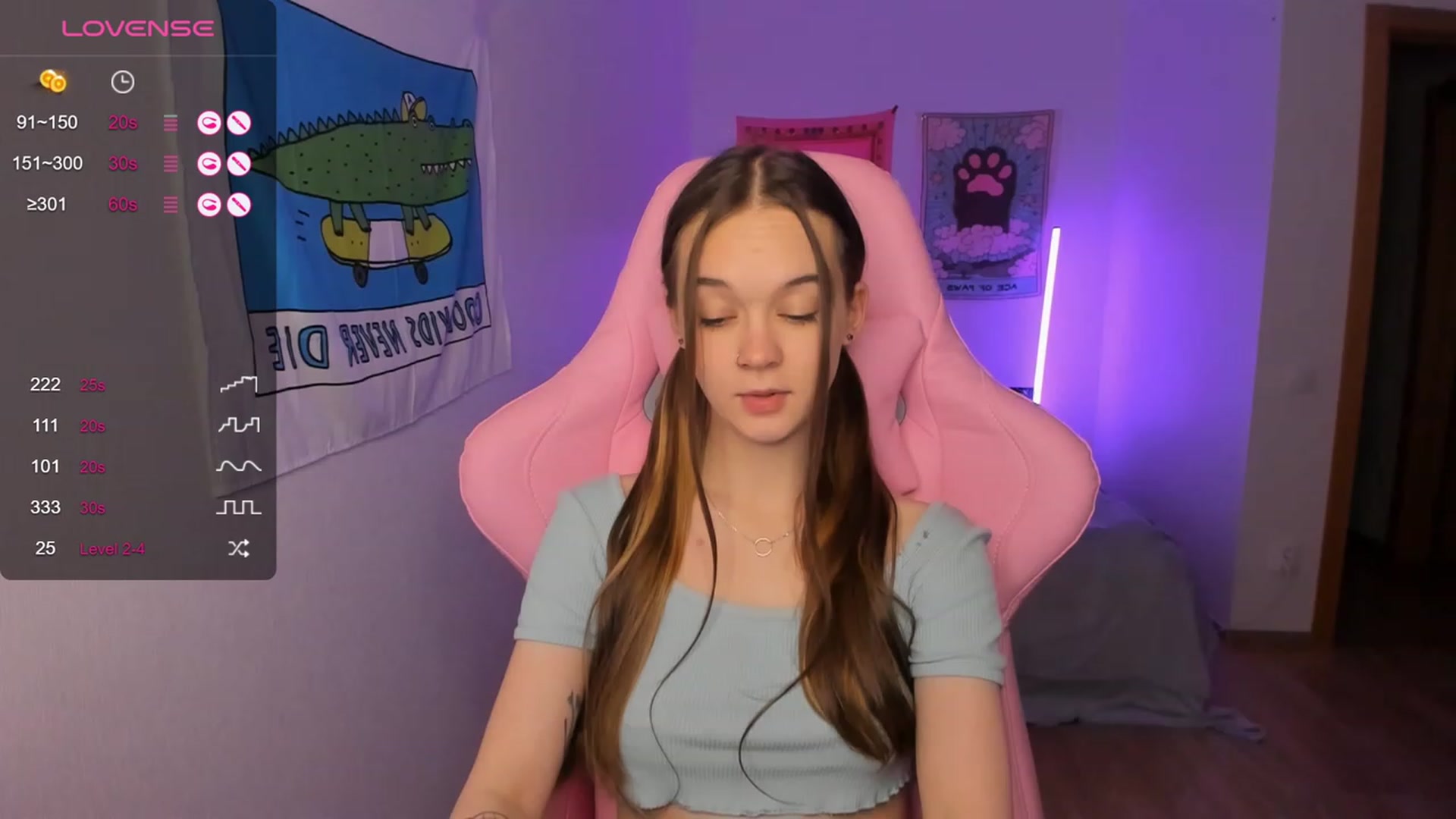 Gallery image thumbnail from Kate_Young's myfreecams stream on, 11/13/2023, 07:16 image 1 of 20