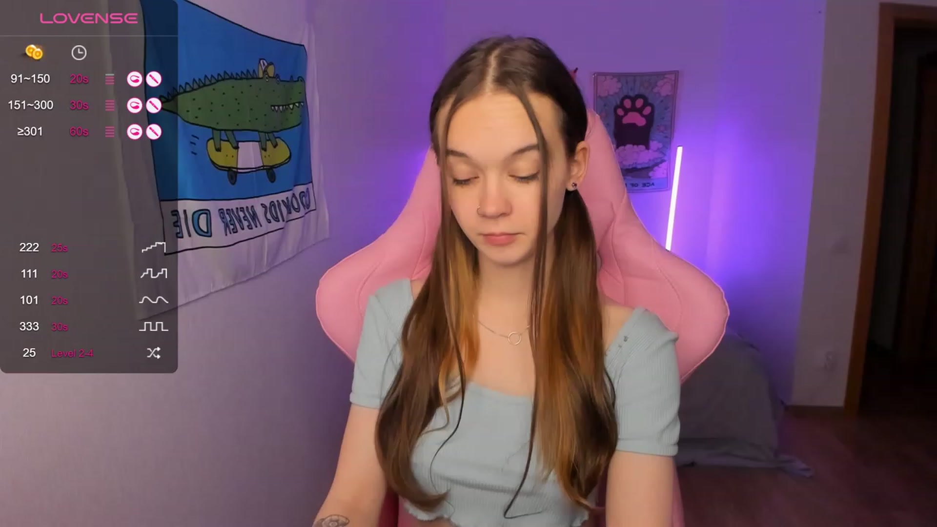Gallery image thumbnail from Kate_Young's myfreecams stream on, 11/13/2023, 07:16 image 2 of 20