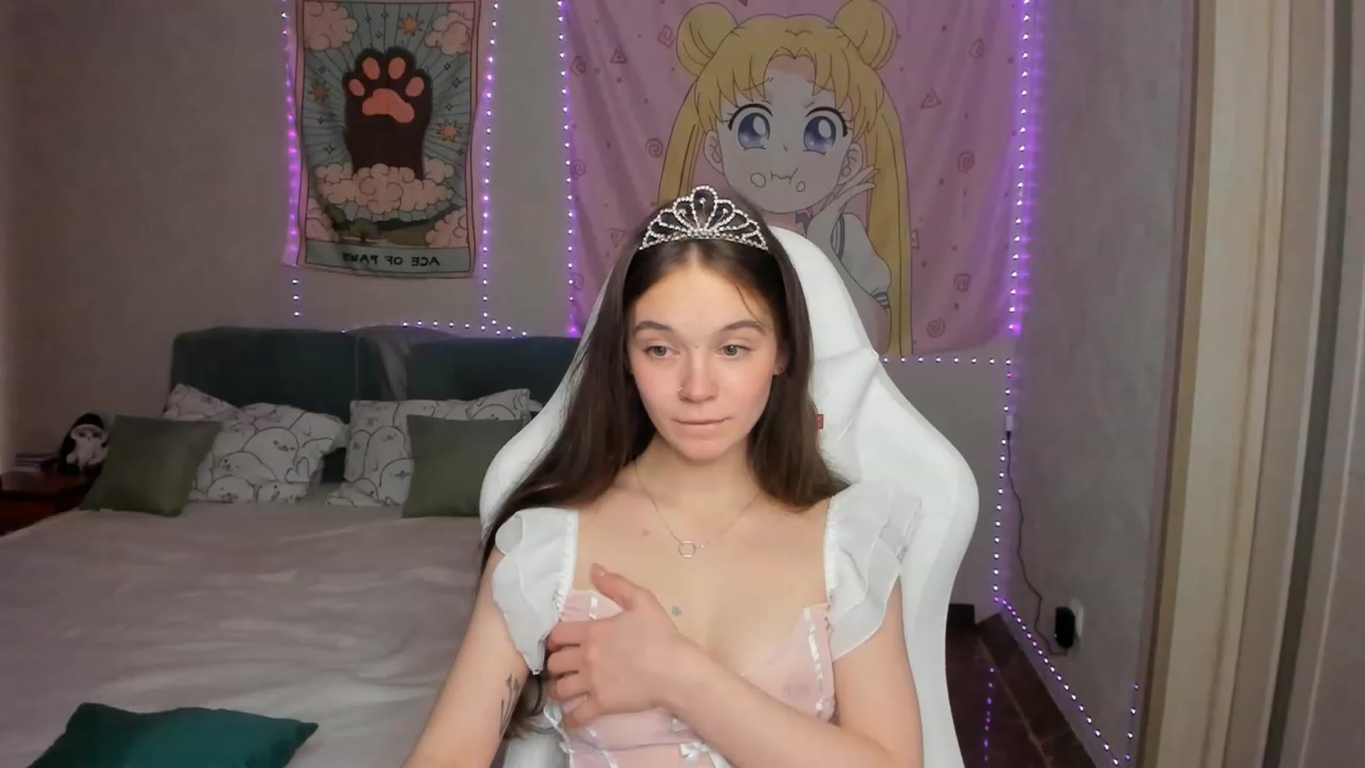Gallery image thumbnail from Kate_Young's myfreecams stream on, 12/11/2023, 07:35 image 1 of 20