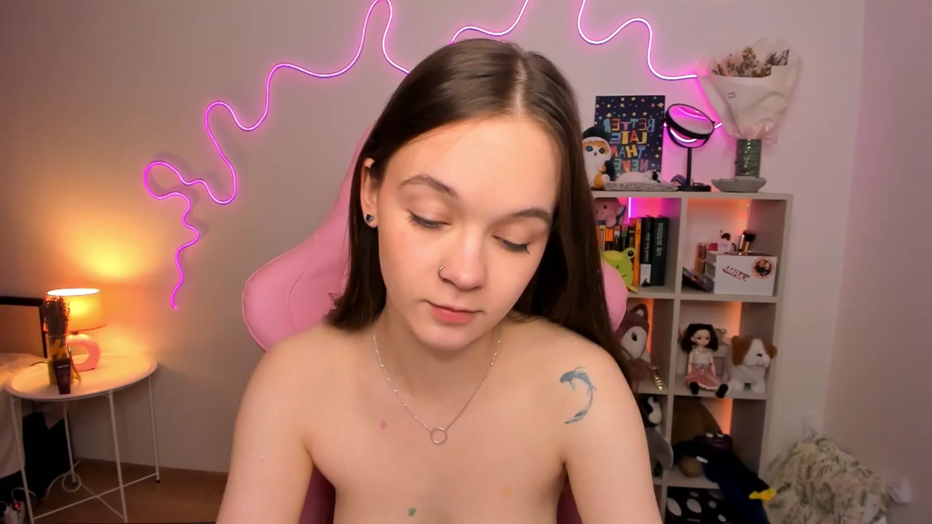 Gallery image thumbnail from Kate_Young's myfreecams stream on, 04/03/2024, 06:09 image 16 of 20