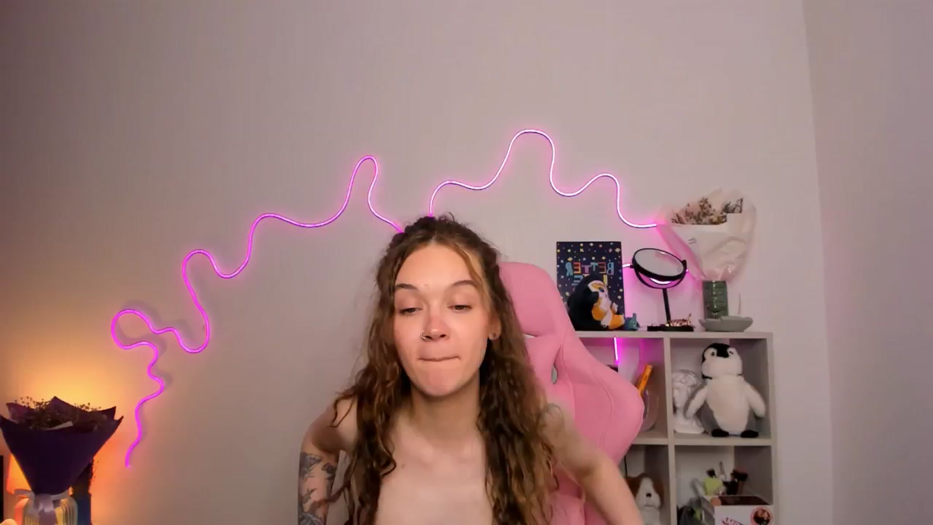 Gallery image thumbnail from Kate_Young's myfreecams stream on, 05/30/2024, 07:05 image 17 of 20