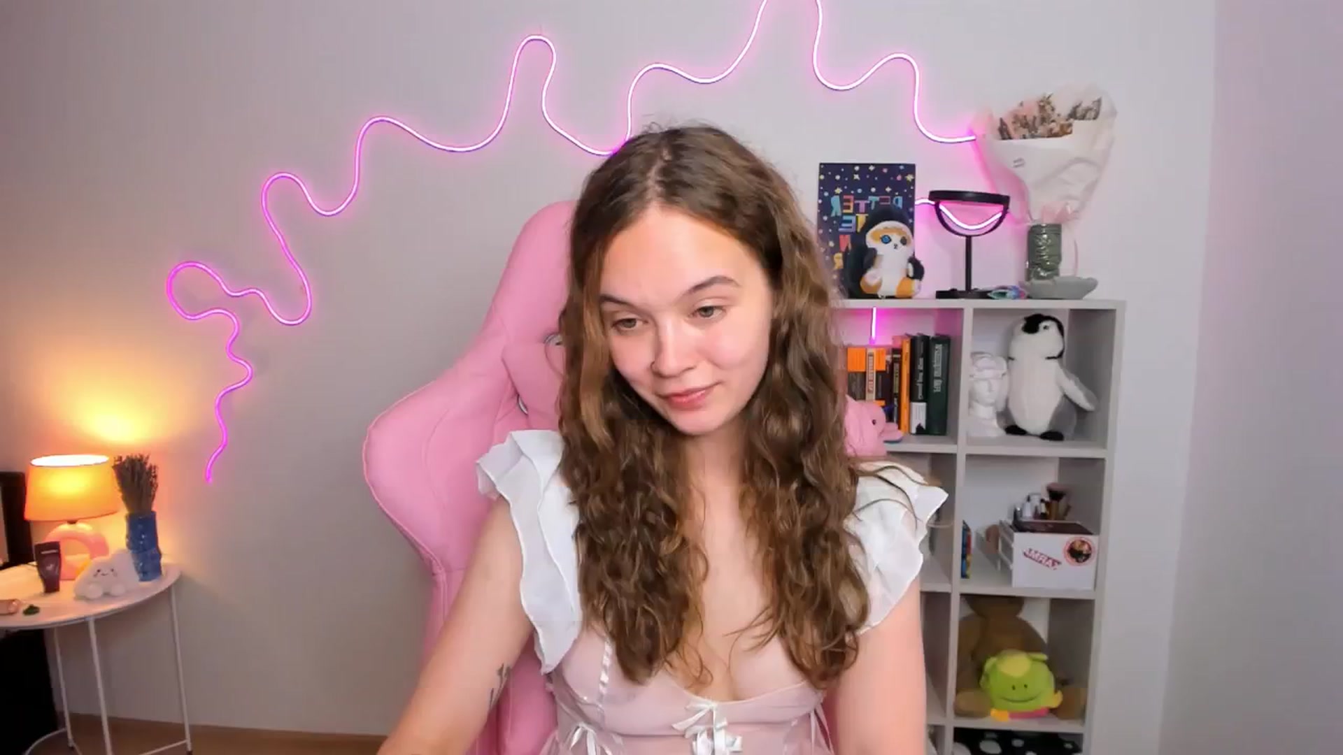 Gallery image thumbnail from Kate_Young's myfreecams stream on, 08/03/2024, 06:54 image 9 of 20