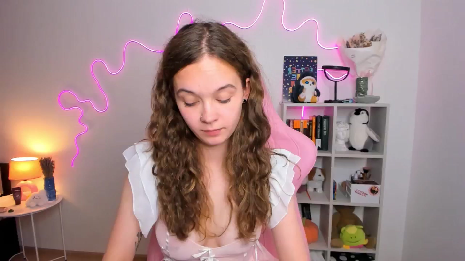 Gallery image thumbnail from Kate_Young's myfreecams stream on, 08/03/2024, 06:54 image 10 of 20