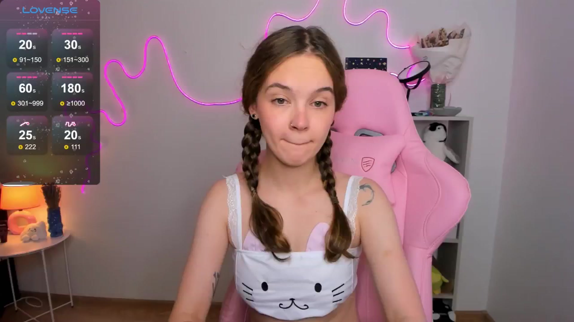 Gallery image thumbnail from Kate_Young's myfreecams stream on, 08/13/2024, 05:08 image 14 of 20