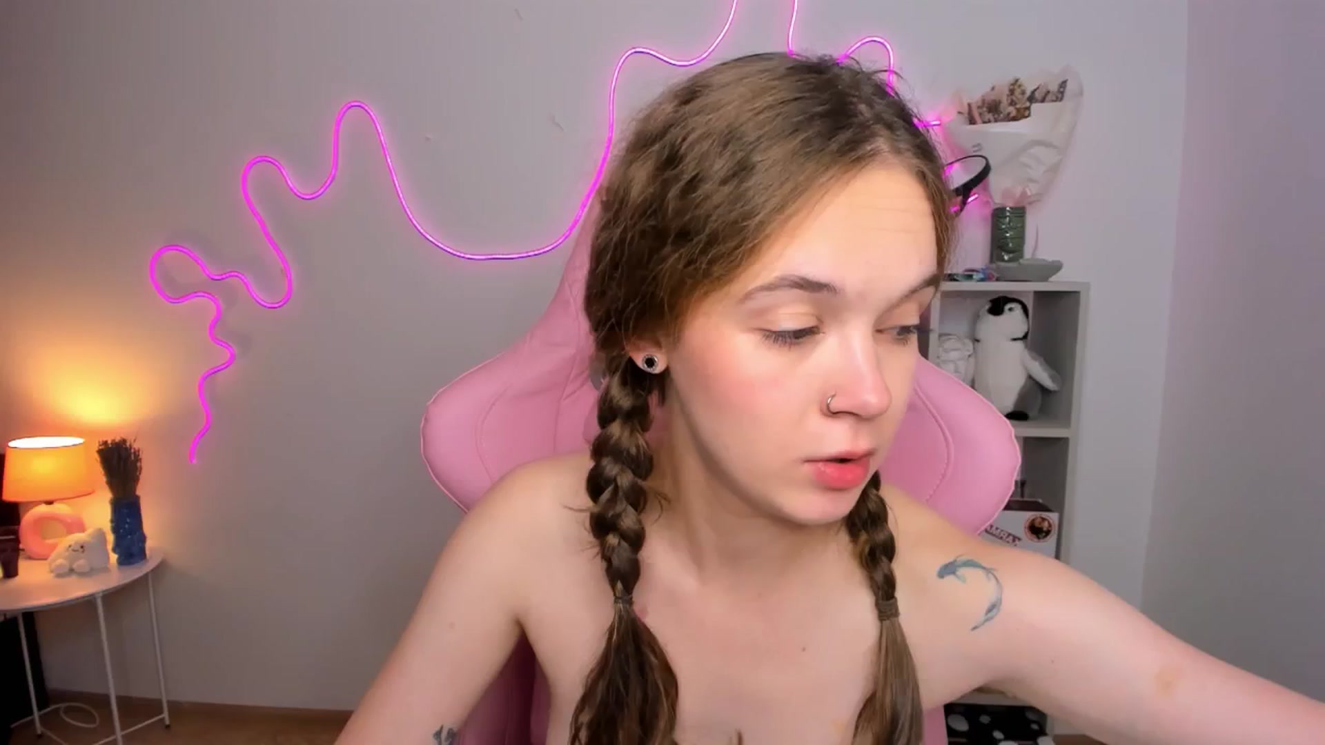 Gallery image thumbnail from Kate_Young's myfreecams stream on, 08/13/2024, 06:09 image 12 of 20