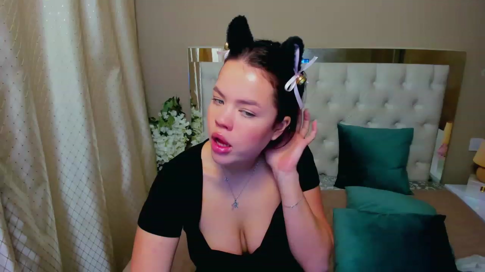 Gallery image thumbnail from Kateblaire_1's myfreecams stream on, 11/26/2022, 15:04 image 7 of 20