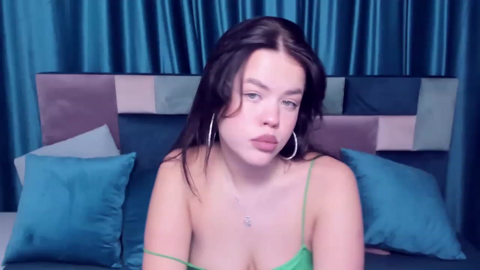 Gallery image thumbnail from Kateblaire_1's myfreecams stream on, 11/27/2022, 11:36 image 13 of 20