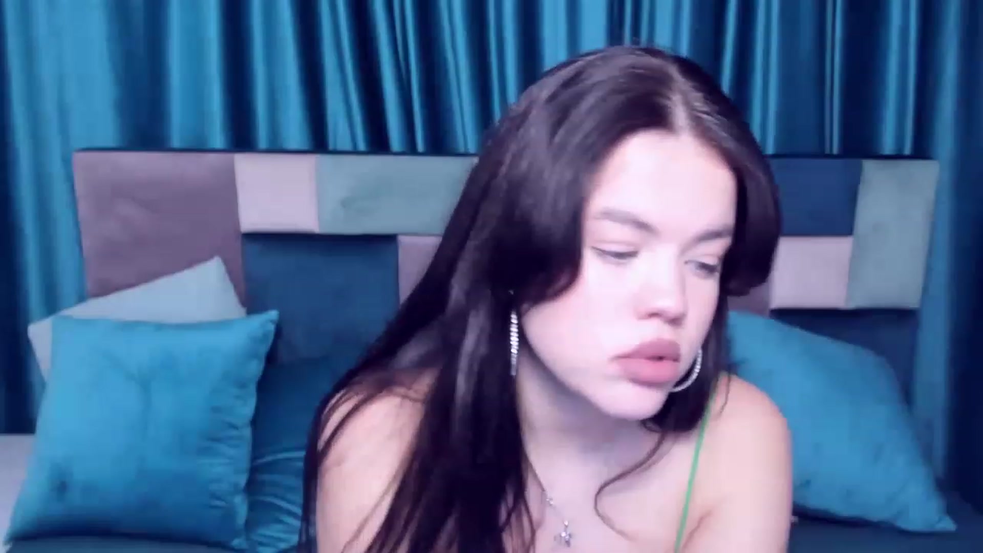 Gallery image thumbnail from Kateblaire_1's myfreecams stream on, 11/27/2022, 11:36 image 17 of 20