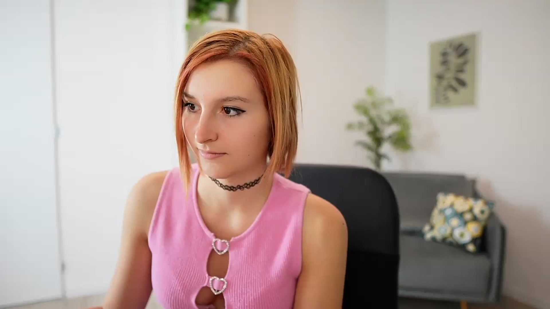 Gallery image thumbnail from Katei_England's myfreecams stream on, 10/15/2023, 10:47 image 13 of 20